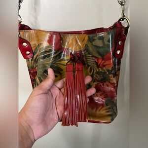 Patricia Nash 10th Anniversary Otavia Tropical Dreams Collection Bucket Bag